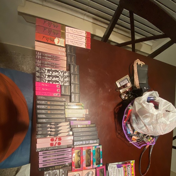 Anastasia Beverly Hills Other - Brand new makeup